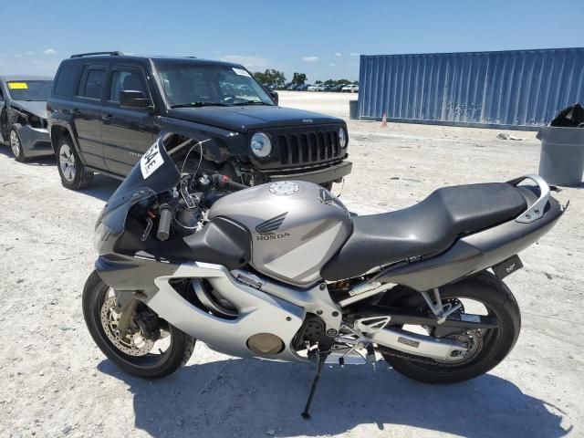 2005 Honda CBR600 F4