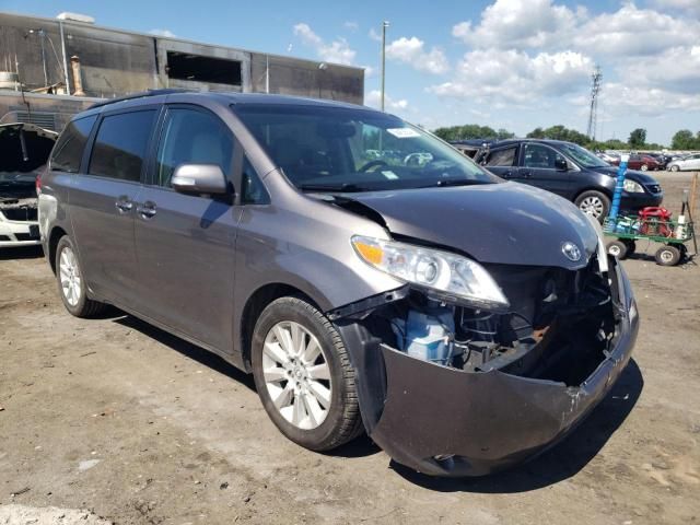 2014 Toyota Sienna XLE