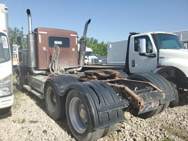 2007 Kenworth Construction W900