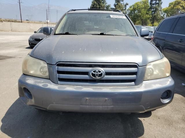 2004 Toyota Highlander Base