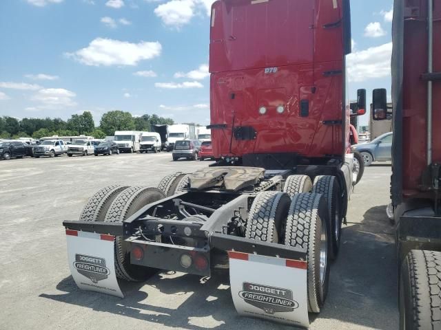 2022 International LT625