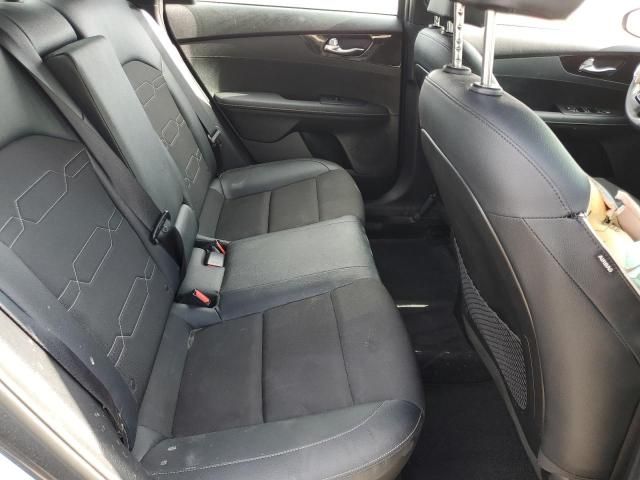 2023 KIA Forte gt Line