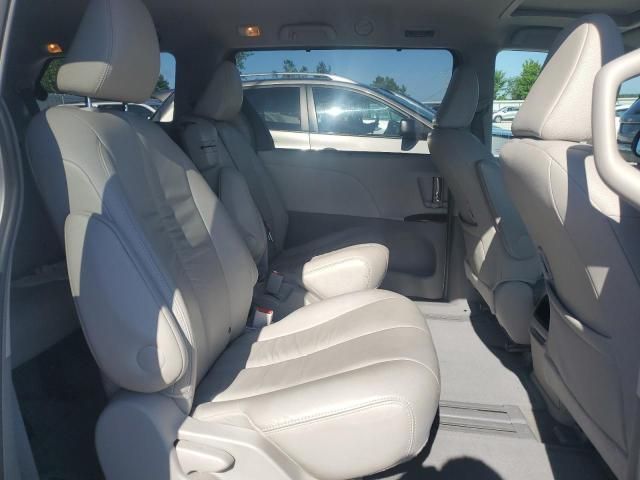 2012 Toyota Sienna XLE