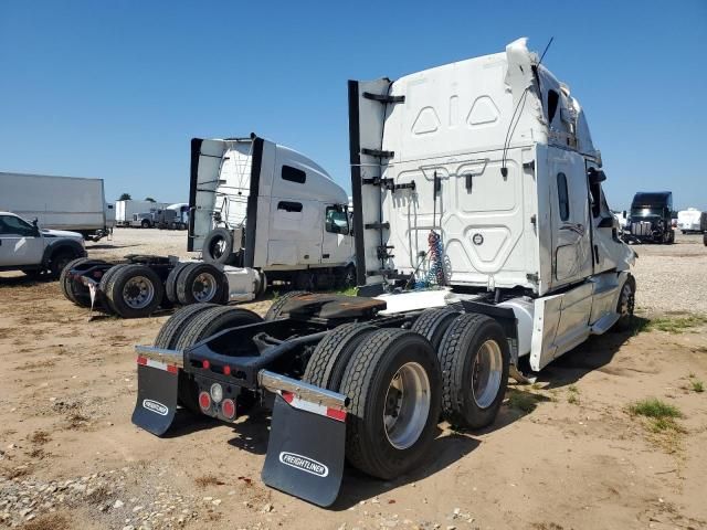 2023 Freightliner Cascadia 126