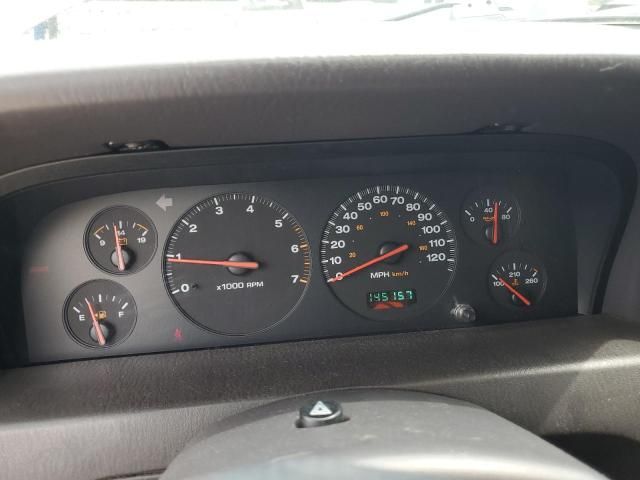 2000 Jeep Grand Cherokee Laredo