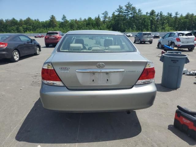 2005 Toyota Camry LE