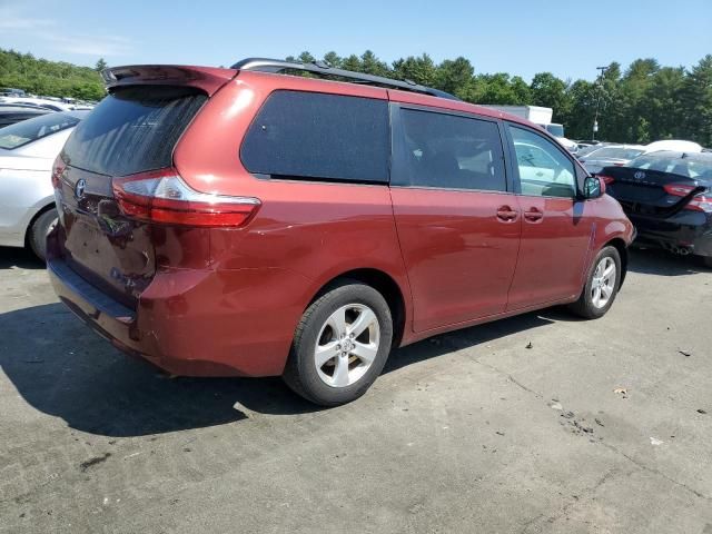 2015 Toyota Sienna LE