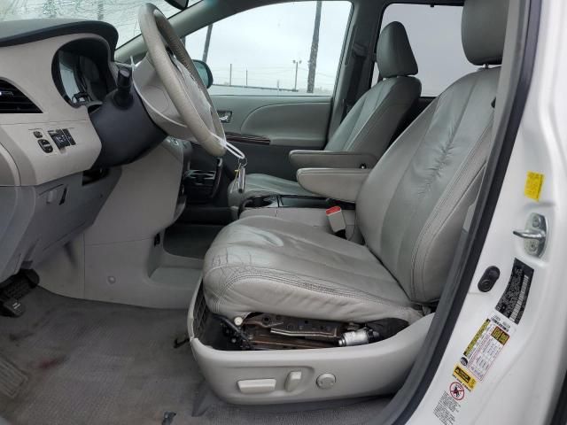 2011 Toyota Sienna XLE