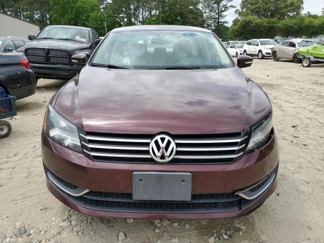 2014 Volkswagen Passat SE