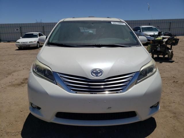 2017 Toyota Sienna XLE