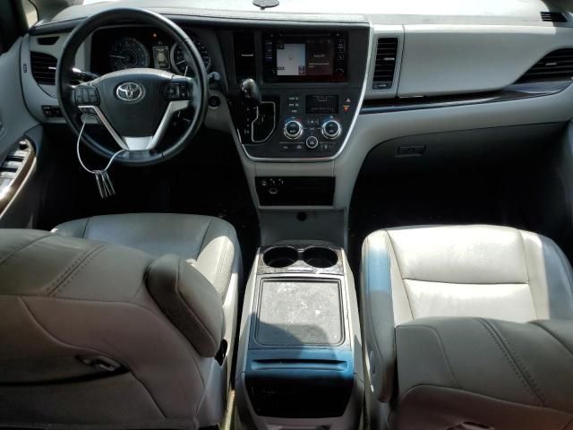 2015 Toyota Sienna XLE