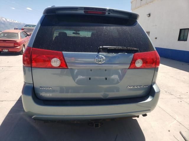 2008 Toyota Sienna XLE