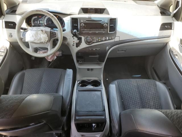 2014 Toyota Sienna Sport