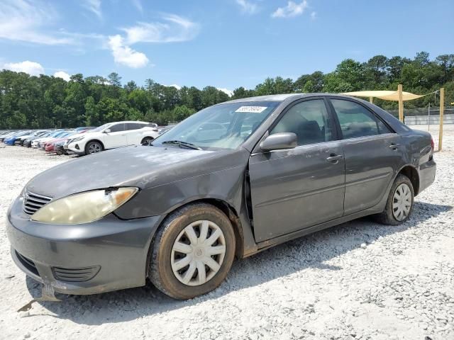 2005 Toyota Camry LE