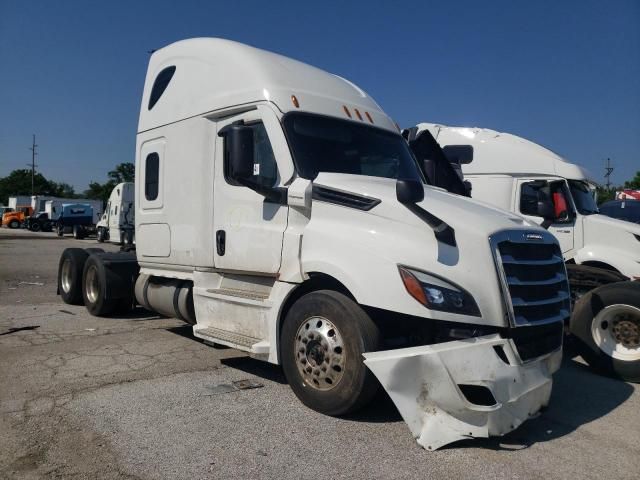 2022 Freightliner Cascadia 126