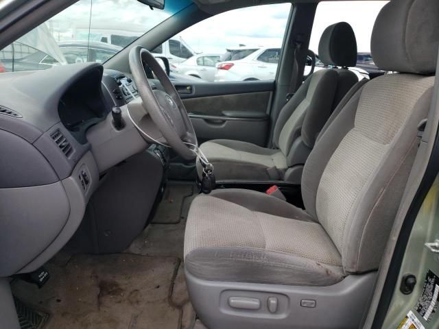 2010 Toyota Sienna CE