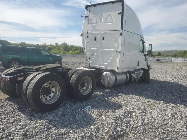 2023 Freightliner Cascadia 126