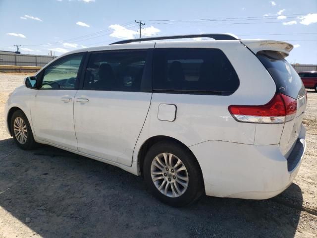 2012 Toyota Sienna XLE