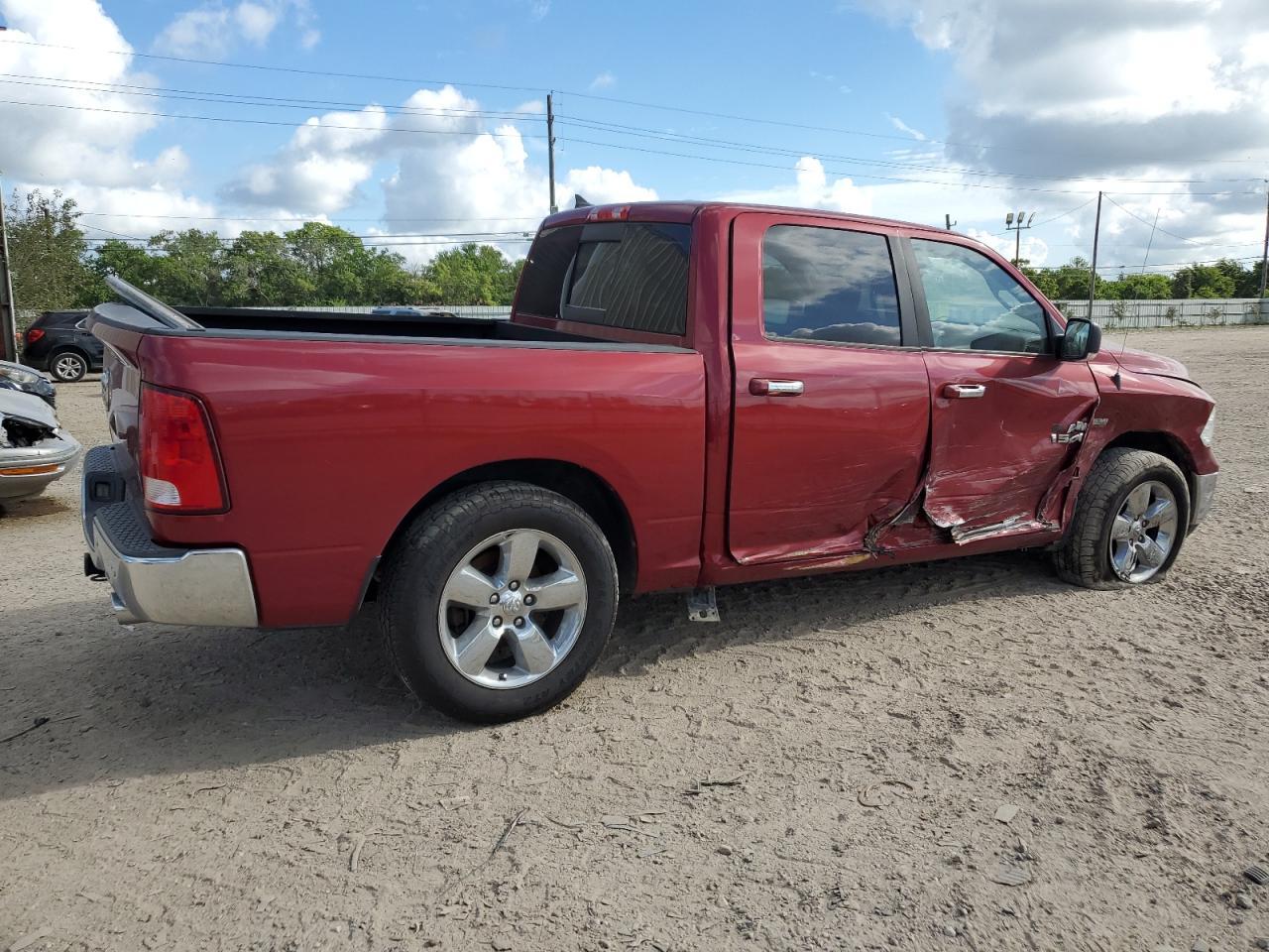 2015 Dodge RAM 1500 SLT