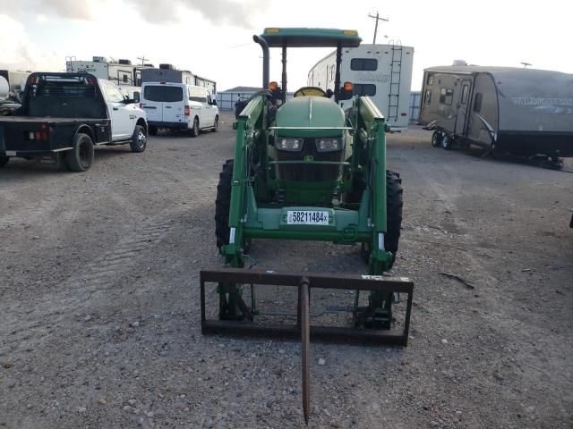 2019 John Deere 5075E