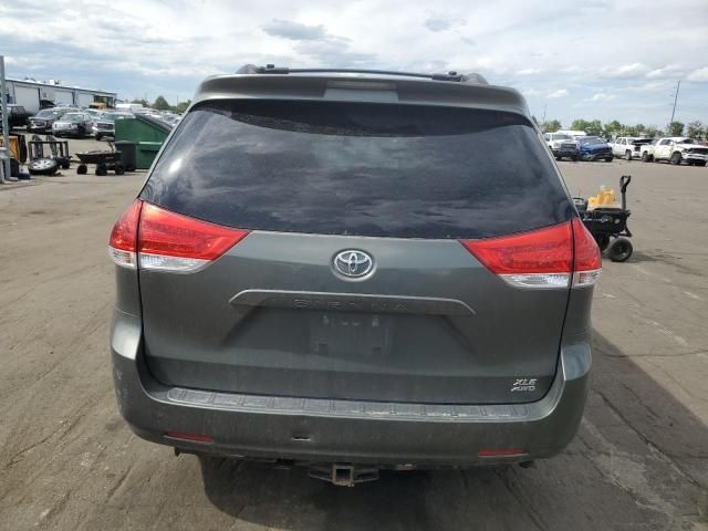 2012 Toyota Sienna XLE