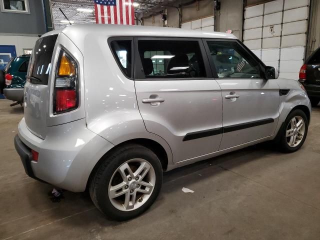 2011 KIA Soul +