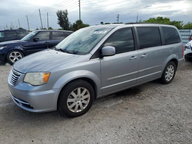 2014 Chrysler Town & Country Touring