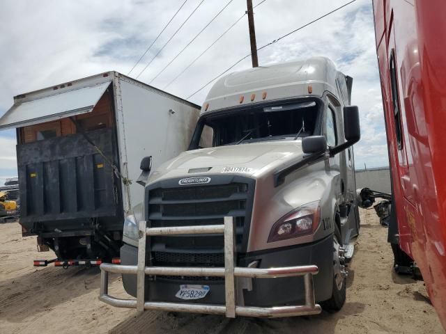 2020 Freightliner Cascadia 126