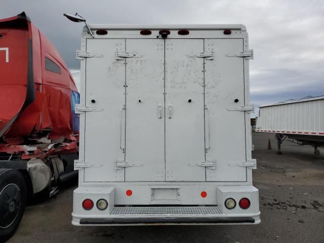 2002 Freightliner Chassis M Line WALK-IN Van