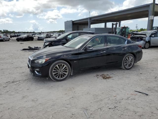 2018 Infiniti Q50 Luxe