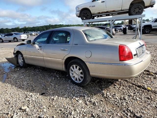 2010 Lincoln Town Car Signature Limited