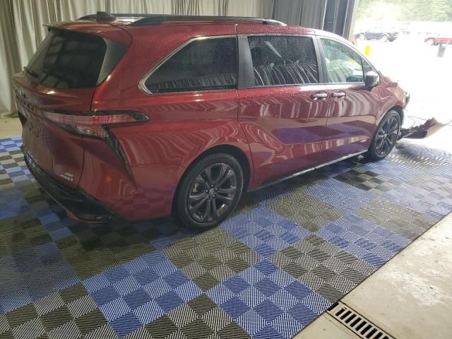 2021 Toyota Sienna XSE