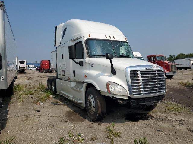 2016 Freightliner Cascadia 125