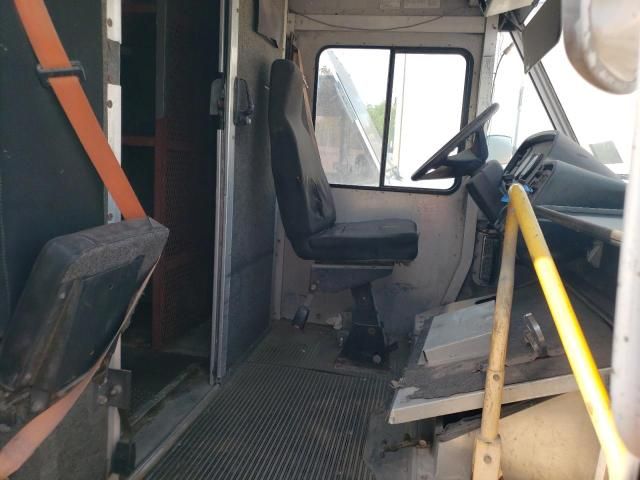 2003 Freightliner Chassis M Line WALK-IN Van