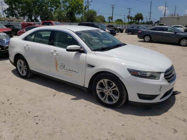 2015 Ford Taurus SEL