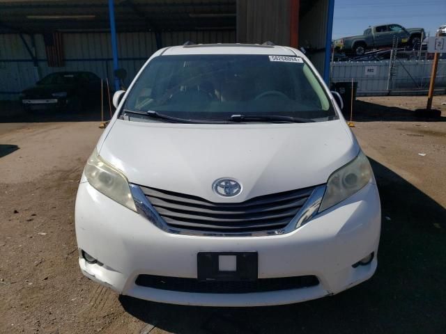 2012 Toyota Sienna XLE