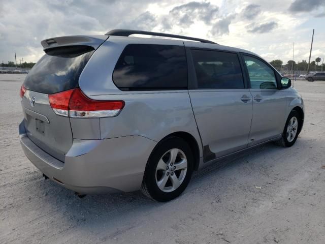 2011 Toyota Sienna LE