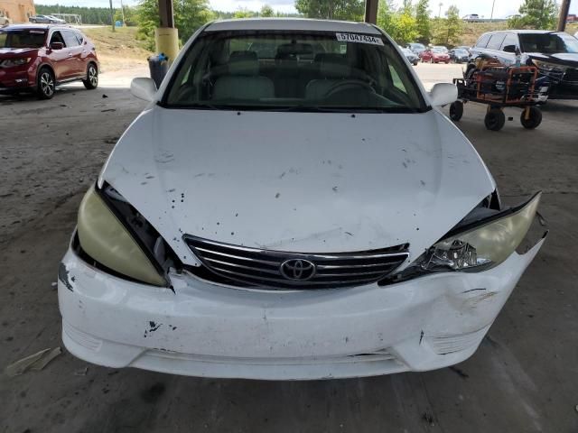 2005 Toyota Camry LE