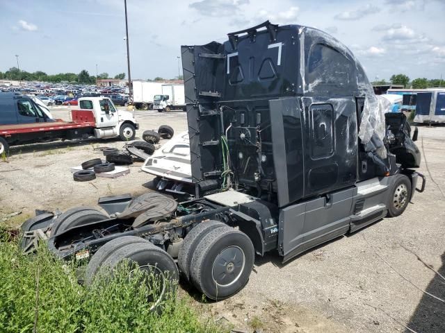 2022 Freightliner Cascadia 126