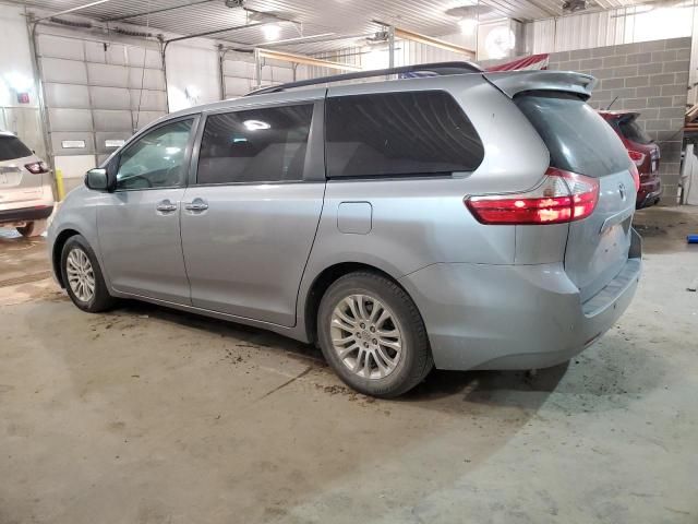 2015 Toyota Sienna XLE