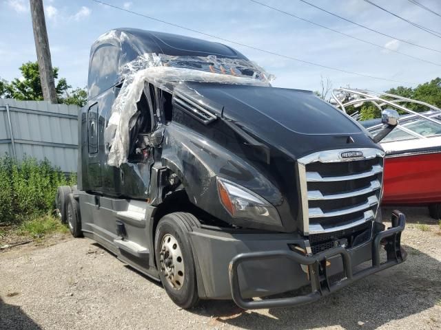 2022 Freightliner Cascadia 126