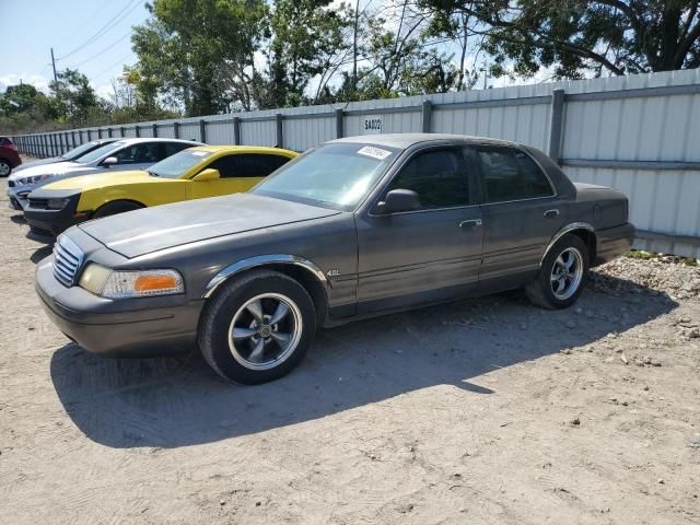 2000 Ford Crown Victoria Police Interceptor