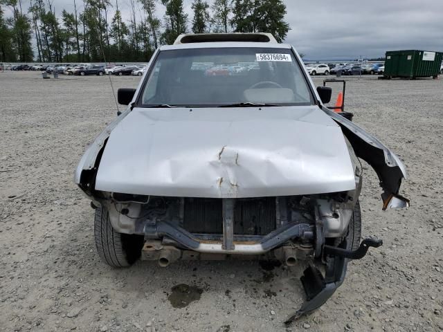 1990 Isuzu Conventional Long BED