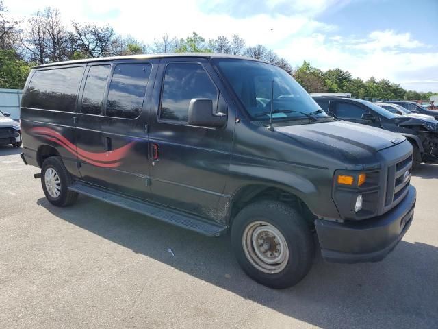 2012 Ford Econoline E350 Super Duty Wagon