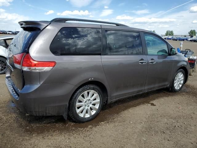 2013 Toyota Sienna XLE