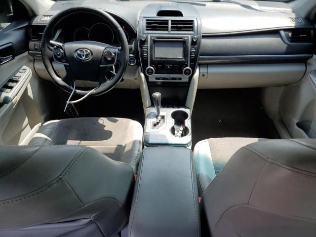 2014 Toyota Camry Hybrid