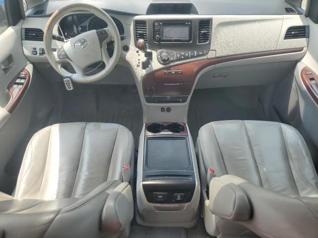 2014 Toyota Sienna XLE