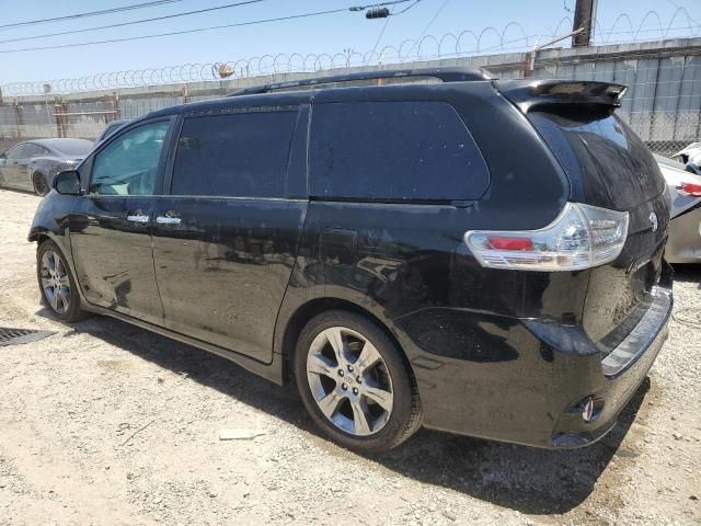 2014 Toyota Sienna Sport