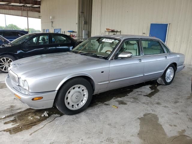 2000 Jaguar Vandenplas