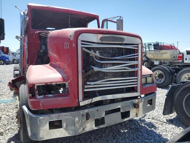 2000 Freightliner Conventional FLD120